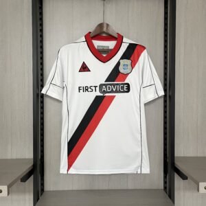Retro Manchester City 2002/03 away jersey