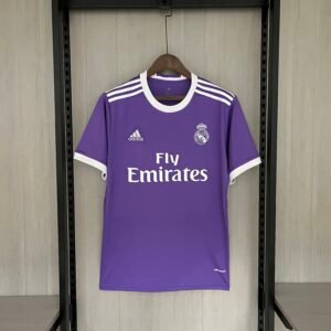 Retro 2016/17 Real Madrid away